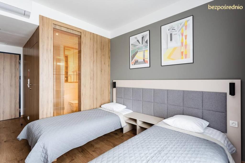Apartament W Warszawie Dedykowany Parking Podziemny W Cenie, Wifi, Blisko Centrum New Apartment In Warsaw Finished To A High Specification Fitted Out To A High Standard On The 7Th Floor, Wifi, Underground Parking Price Included Exterior foto